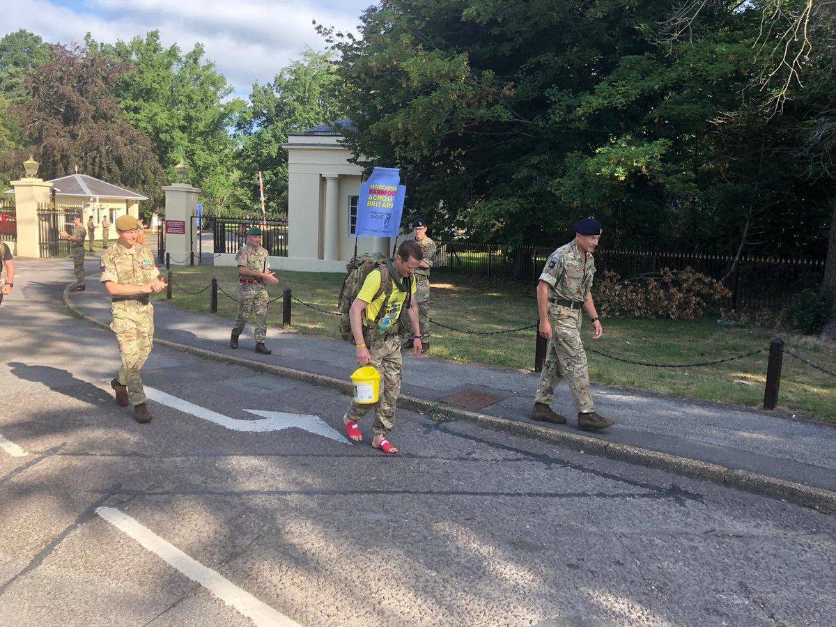 ArmyComdtRMAS's tweet photo. Very proud that @RMASandhurst were able to look after #barefootsoldier @brannigan001 for the night and wish him well on his way to London on his epic march to Scotland!@armyengagement 
https://t.co/4X0DeFLMlZ…
#hopeforhasti #cdls https://t.co/ux6ftLNfgH