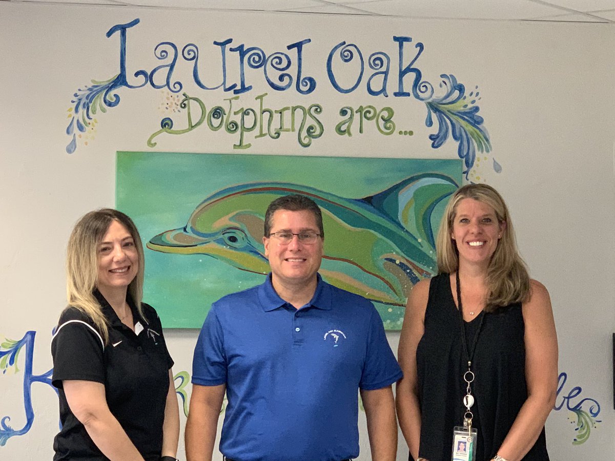 LaurelOakElem's tweet photo. The LOE Administrative team looks forward to an amazing year! https://t.co/6tbcDAVMOK