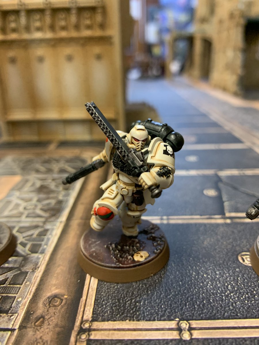 AsgardWargames's tweet photo. #Indomitus Assault Intercessors finished (well half of them!) so close to finishing! #AngelsofAbsolution #New40k #PaintingWarhammer #Warmongers #WarhammerCommunity https://t.co/kSHGf7f0fm