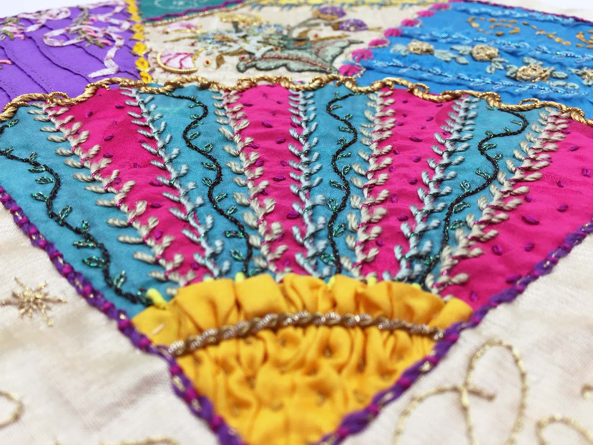 KreinikGirl's tweet photo. Hoping the sun is shining on you today :) #Kreinik #crazyquilting #silkthread #metallicthread https://t.co/TALiB1WAON