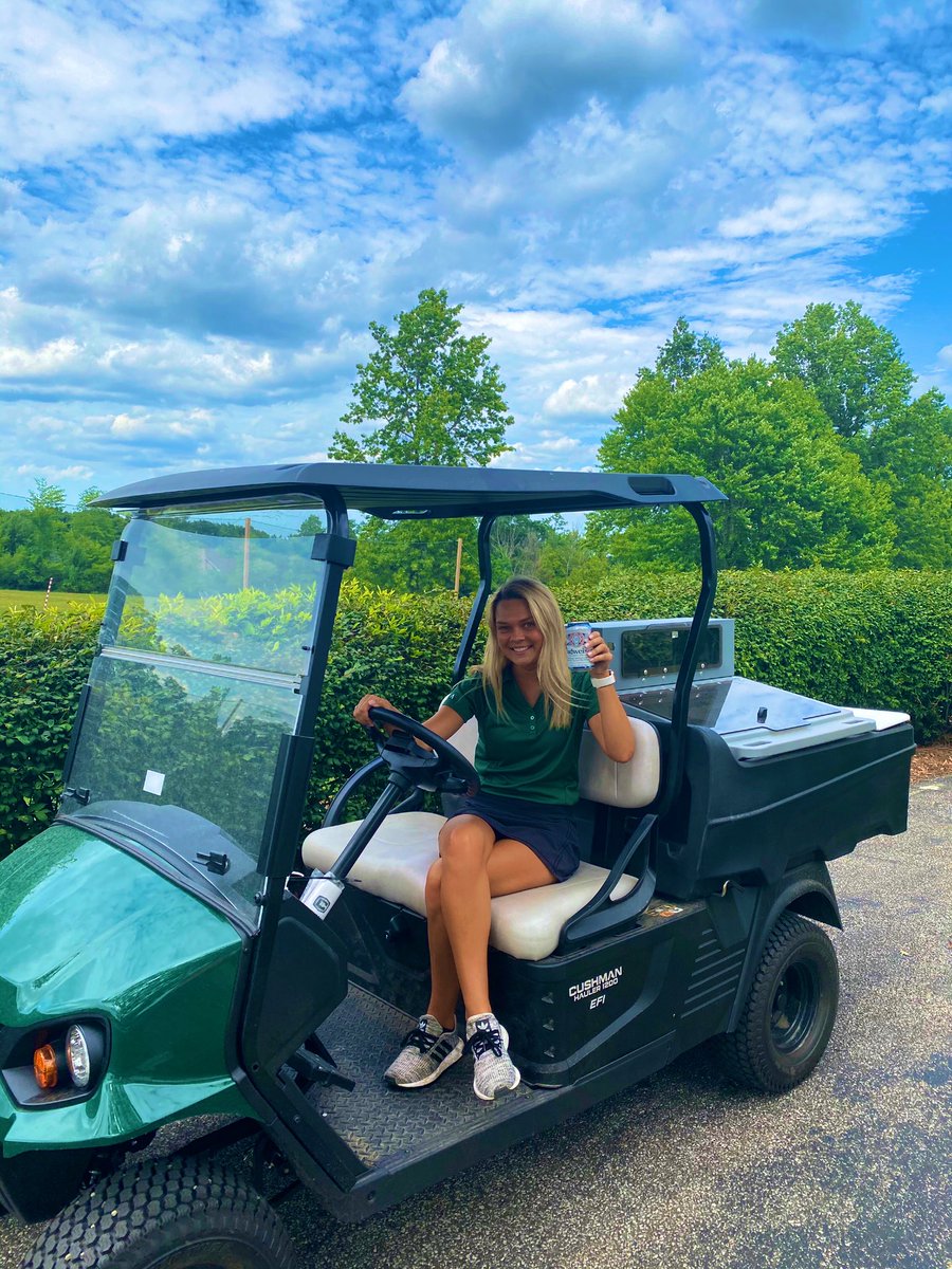 GolfPineHills's tweet photo. Another nice day to golf! ⛳️ Stop by &amp; see Morgan for some refreshments🥤 https://t.co/WFG2div4Ke