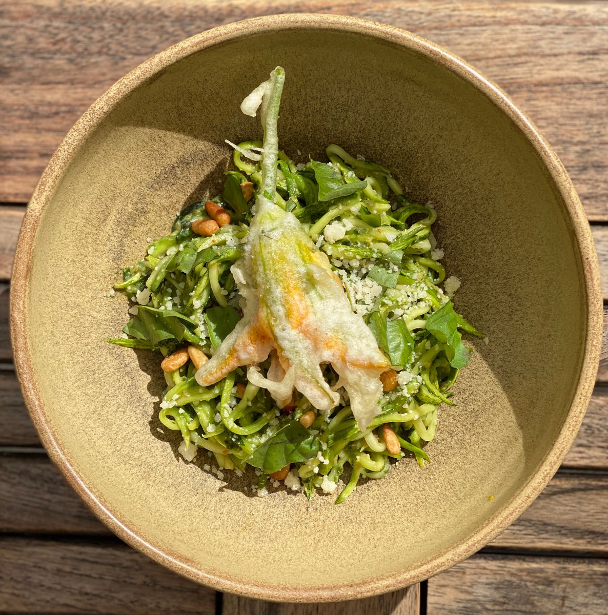 GreenCityMarket's tweet photo. Now through August 16, when you order @DaisiesChicago Zucchini Salad/Pesto to Order/Squash Blossom, 10% goes back to GCM! Order from @daisieschicago + check out all 20 participating restaurants to dine for good all month long: https://t.co/jUuAG4m3DV
#greencitymarket #gcmchefbbq https://t.co/IJZLbHnhiC