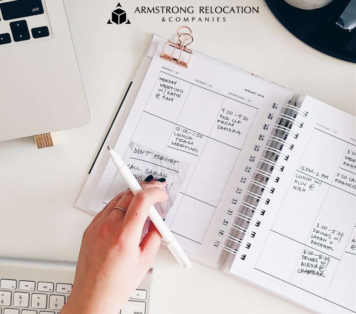 Arm_Jackson's tweet photo. When looking to book a move, a great rule of thumb is, “The earlier, the better”!
Moving can be a crazy, stressful time, so check one thing off your to-do list by booking your move with us today https://t.co/X0okY2zGHi
#GoArmstrong #MoveTipMonday https://t.co/fIxpo2nWCw