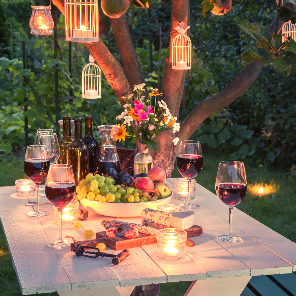 rabble_on's tweet photo. Summer nights are calling our names, making it the perfect time to sit back &amp; unwind with our essential Summer playlist. Regardless of your musical tastes, we've got you covered. Click below to add our playlist to your library!⁠

https://t.co/QdJRX1f3fb

#summerplaylist https://t.co/XhsryI5yiW