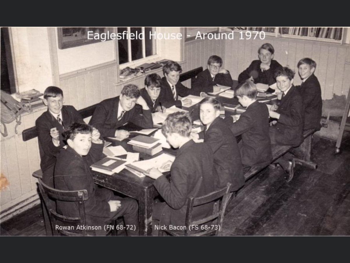 RSAFan91's tweet image. A young Rowan Atkinson with his class around 1970. I hope everyone enjoys these pictures of young Rowan ☺️🤗 Have a great a safe day 🌞 Much love &amp;amp; big hugs 😘💙💞
#RowanAtkinson #RarePhoto #classpicture #myidol #fanpage #fanaccount #blackandwhitephoto