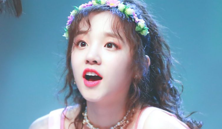 Yuqi as Wendy