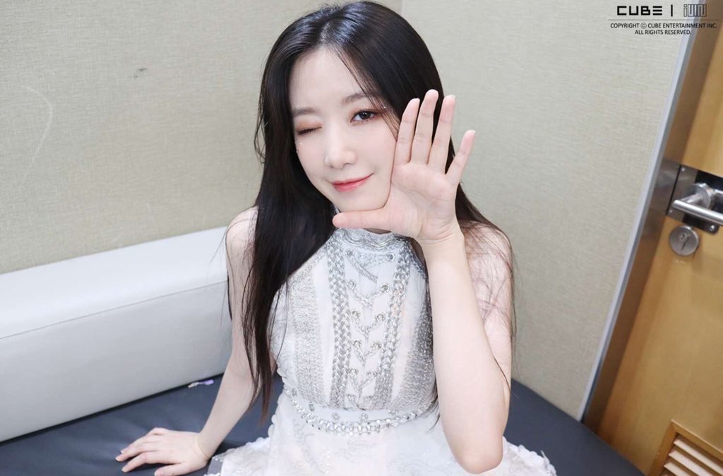 Shuhua as Tinkerbell