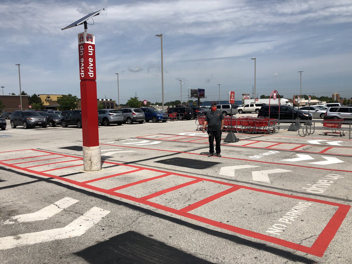 Huge shout out to PML Matt and everyone who helped getting our fresh paint job and extra spots for drive up! Guests are LOVING it! 🚗