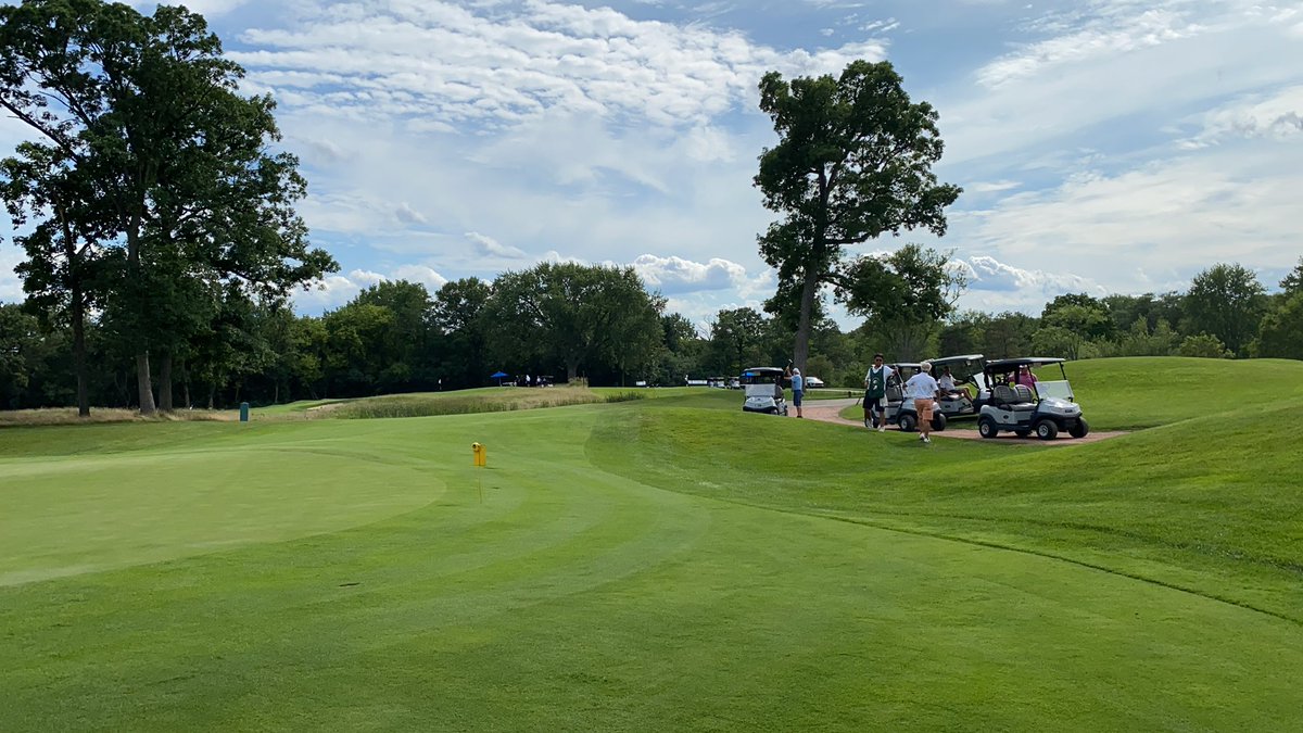 DMoPGA's tweet photo. @thekapman miss you at Twin today. Hole #8 for $500,000. https://t.co/hj6JfQgN87