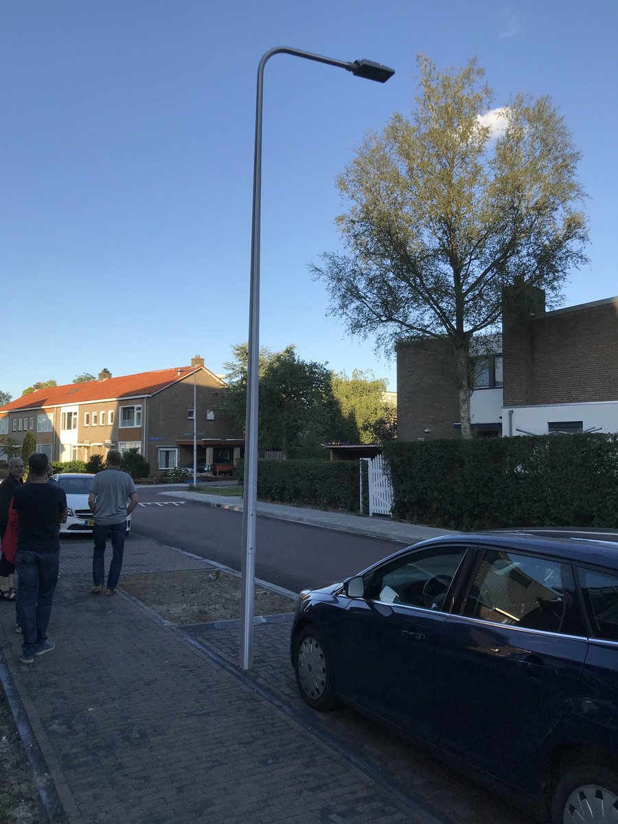 edwinuitzwolle's tweet photo. vier bijzondere beelden uit een nieuw deel v/d @veeralleezwolle. Waar in het proces wordt de keuze gemaakt om deze #rafelrandjes te laten ontstaan🤔, het viel niet uit de lucht. En is er iemand die het eigenlijk al wist en dacht ik kom er wel mee weg #dtv #afstemming https://t.co/hEOYcMguyR