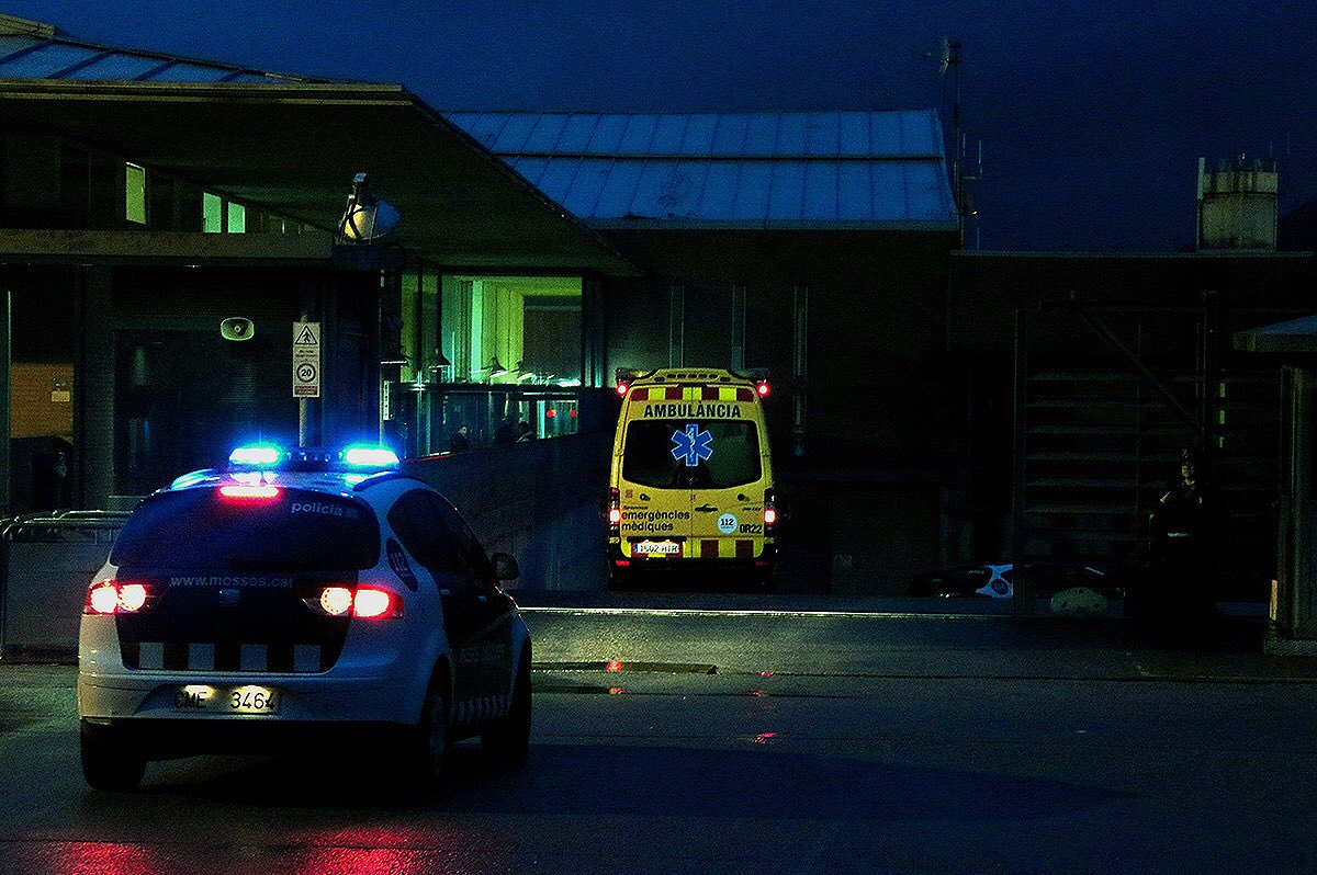 rtvenoticies's tweet photo. 🚑 Traslladen Jordi #Montull a la Mútua de #Terrassa per un possible ictus. L'exnúmero dos del Palau de la Música té 77 anys i va ingressar fa un mes a la presó de Brians 2 | @Mutua_Terrassa @justiciacat @tve_catalunya https://t.co/xmxAE8Yqk2
