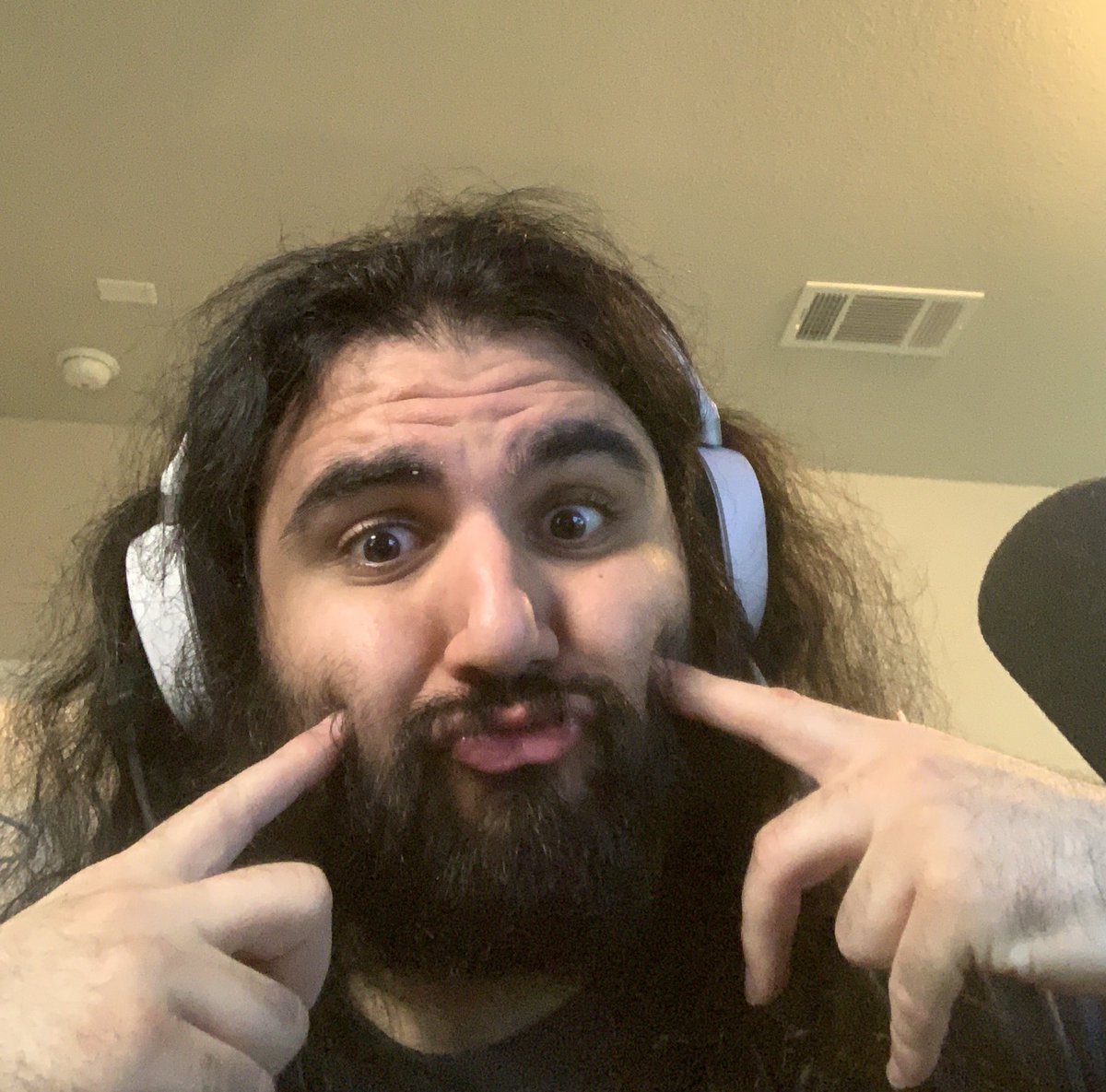 EsfandTV's tweet photo. https://t.co/LJnttfHPcD