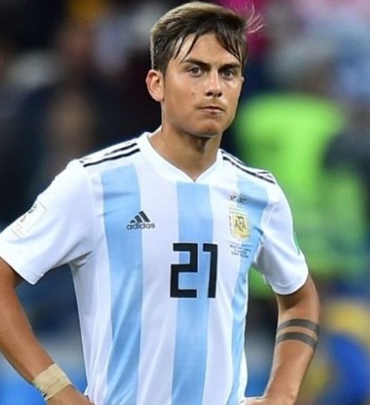 Remontada21000's tweet photo. Mettons les choses au claires:
Qui est le meilleur ?

Aguero 🔃                          Dybala ❤ https://t.co/TAg4h1sN35