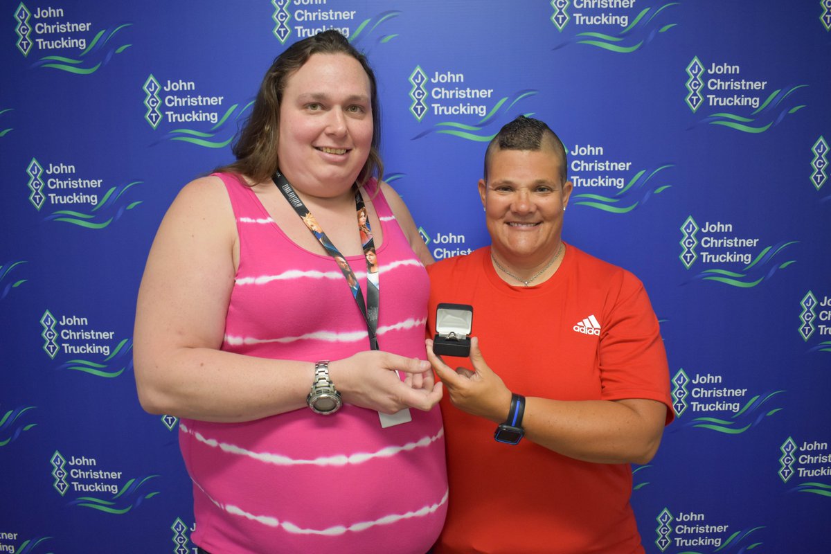 hirschbachsol's tweet photo. Jennifer Jellins is celebrating 5 years of driving for JCT! Happy anniversary, Jennifer and thank you for your dedication. 🖐🎉🚛
#drivejct #wearejct #driveforjct #workforjct #trucking #owneroperator #beyourownboss #ownyourowntruck #transportation #driver https://t.co/XEJNZxXtno