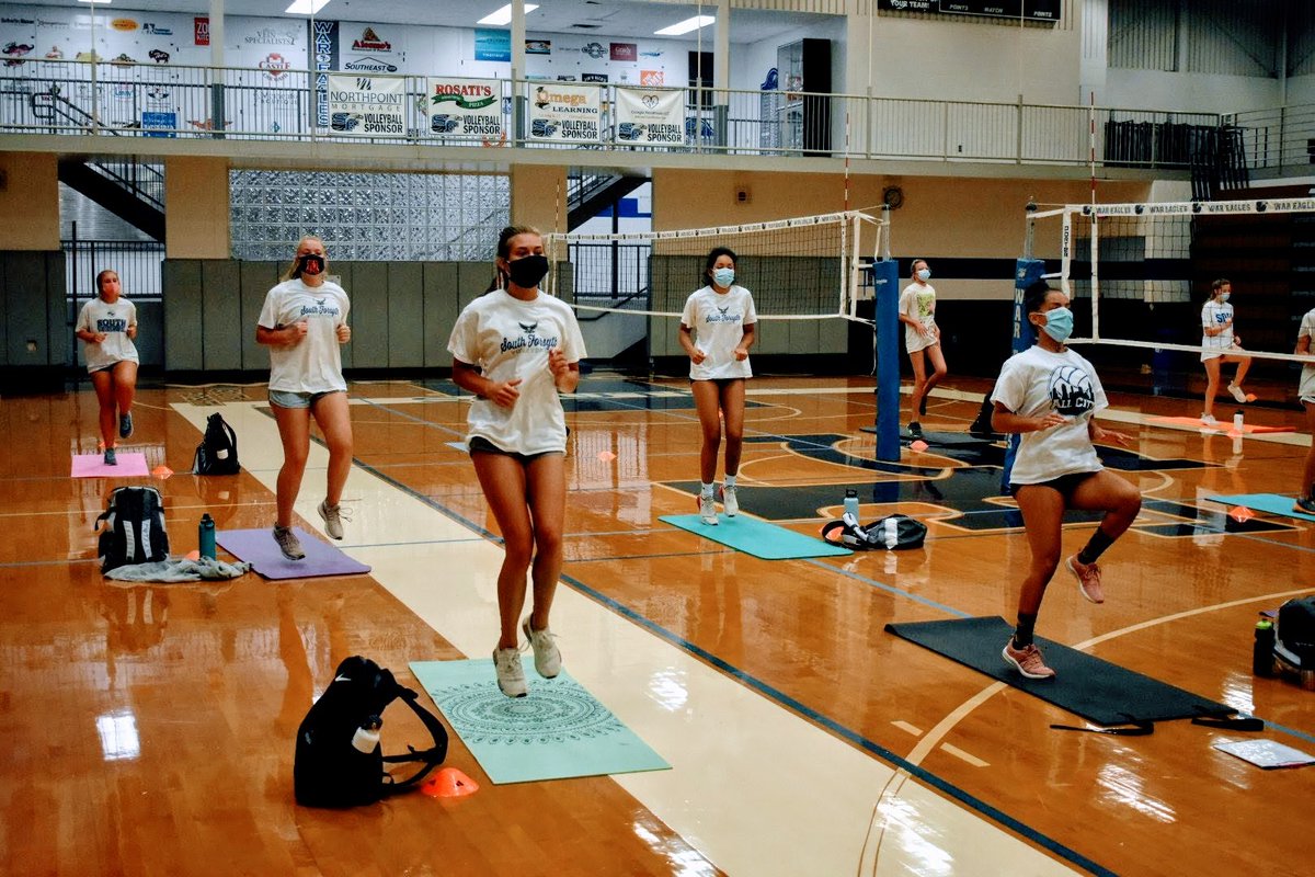 SofoVolleyball's tweet photo. MaskUp #SOFOCares @SouthForsythHS @OfficialGHSA @KeithGravitt @hkingdking @FrauLegall https://t.co/3Bfj7EtMNq