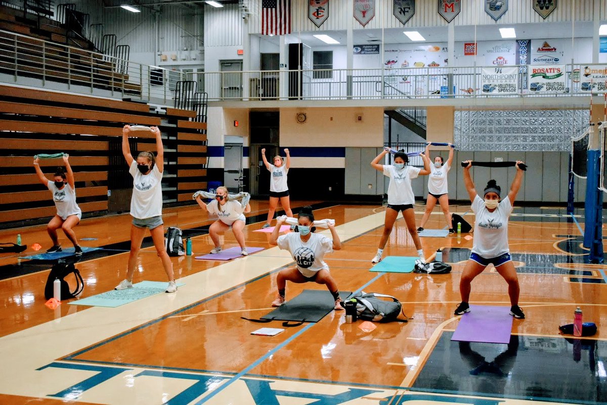 SofoVolleyball's tweet photo. MaskUp #SOFOCares @SouthForsythHS @OfficialGHSA @KeithGravitt @hkingdking @FrauLegall https://t.co/3Bfj7EtMNq