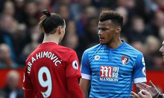 Summer 2015, PL time! Howe bought in Tyrone Mings from Ipswich for around £8m. The left back suffered a major injury on his debut. Howe converted him to centre back but he couldn't break in to the team. After 17 PL apps, 2 own goals and 1 stamp, he was sold for £27m. Profit.