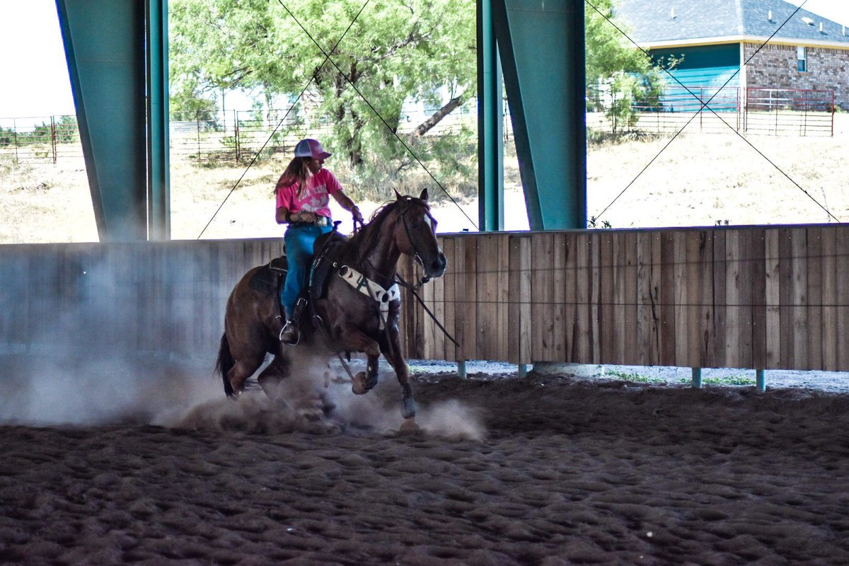 allie_joy15's tweet photo. I wanna be a cowboy baby https://t.co/9ov0CJ79oc