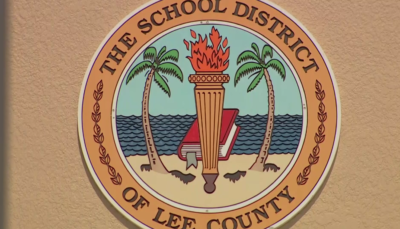 winknews's tweet photo. #BREAKING Lee County public schools could start 2 to 3 weeks later// https://t.co/dKnpEv0Hjt https://t.co/Y7bTx5PkG4