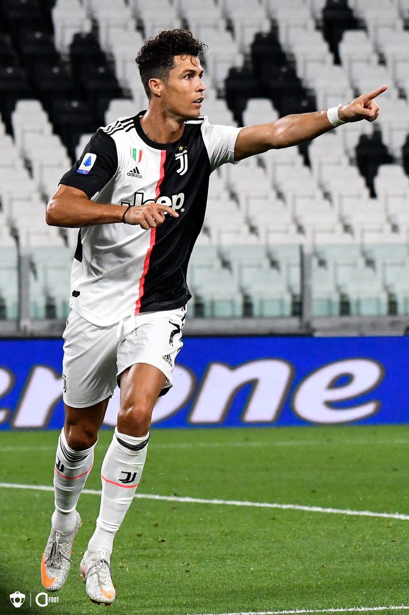 ya_Ahmedd's tweet photo. Cristiano Ronaldo devient Le seul et unique joueur de l'Histoire à avoir marqué +50 buts en Angleterre 🏴󠁧󠁢󠁥󠁮󠁧󠁿, en Espagne 🇪🇸, en Italie 🇮🇹 

#La_Dictature https://t.co/jfdQFnnW5e