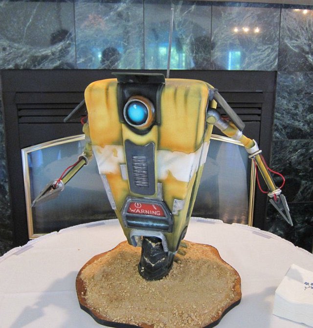 Movieguymarc's tweet photo. @dontslutshame Claptrap cake https://t.co/ceNddulKJW