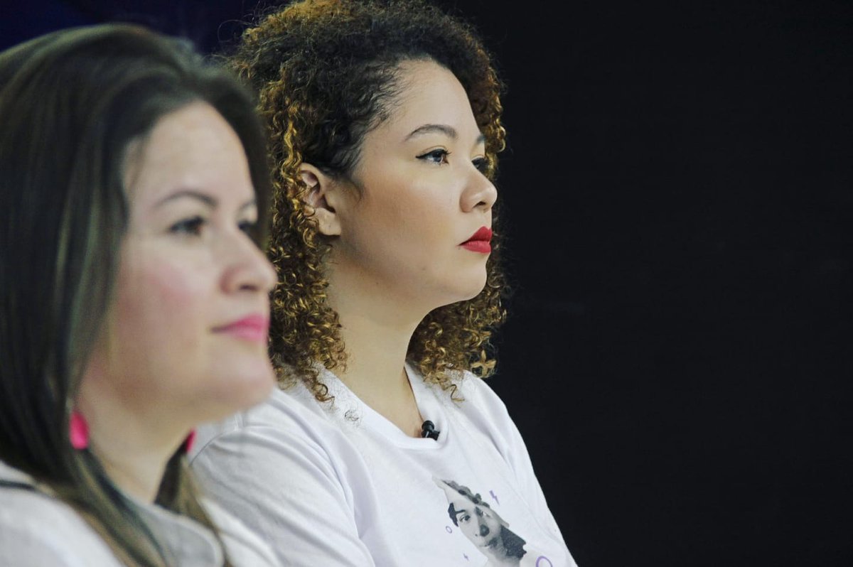 DanielaGenovez's tweet photo. Las mujeres jóvenes tenemos el reto de profundizar la democracia en El Salvador, hemos demostrado valentía, ética y probidad a la hora de enfrentar la corrupción, en defensa de las grandes mayorías olvidadas por el actual Gobierno. https://t.co/v7cggBlVz0
