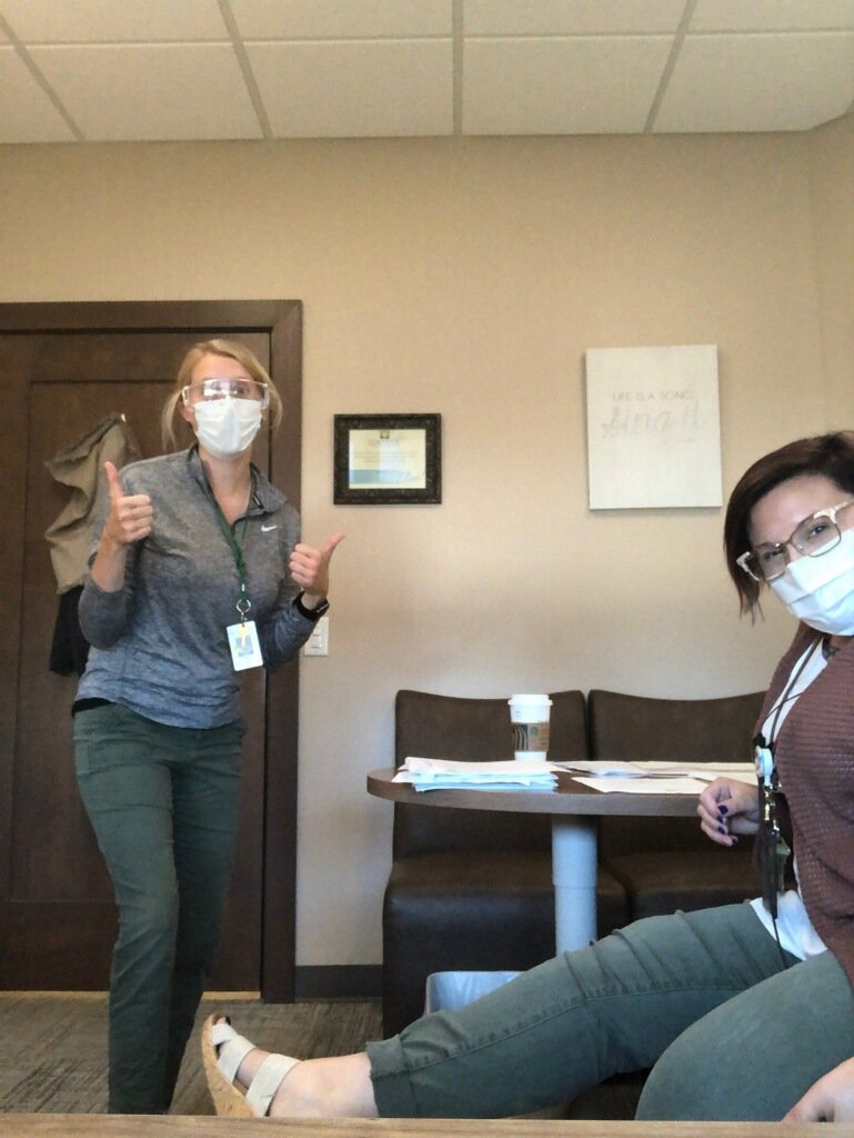 EventideJuli's tweet photo. Barely back a week from maternity leave and were already totally back in sync! #GreenPantsPals #DidntEvenPlanIt! With @EventideMary https://t.co/JmpIMpMyjE