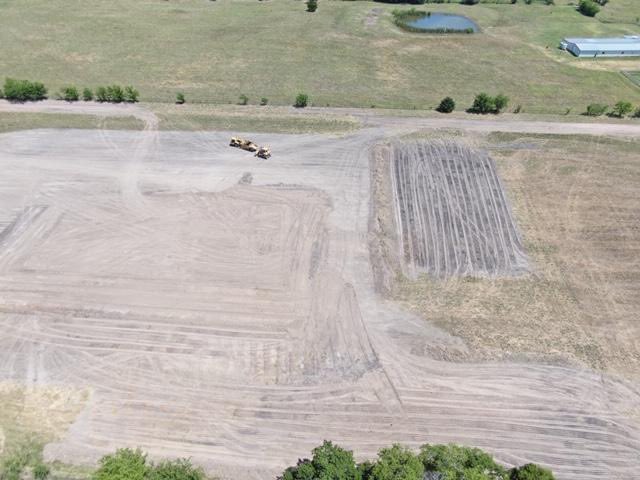 LOrganics's tweet photo. We broke ground a few weeks back on our new 30k+ sqft facility in Poetry, TX! It has over 20k sqft of warehouse space for prefabrication, assembly and training. Completion is scheduled for early 2021. #Longhornorganics #keepbuilding #aquaculture #aquariums https://t.co/Y98aFSsZVj