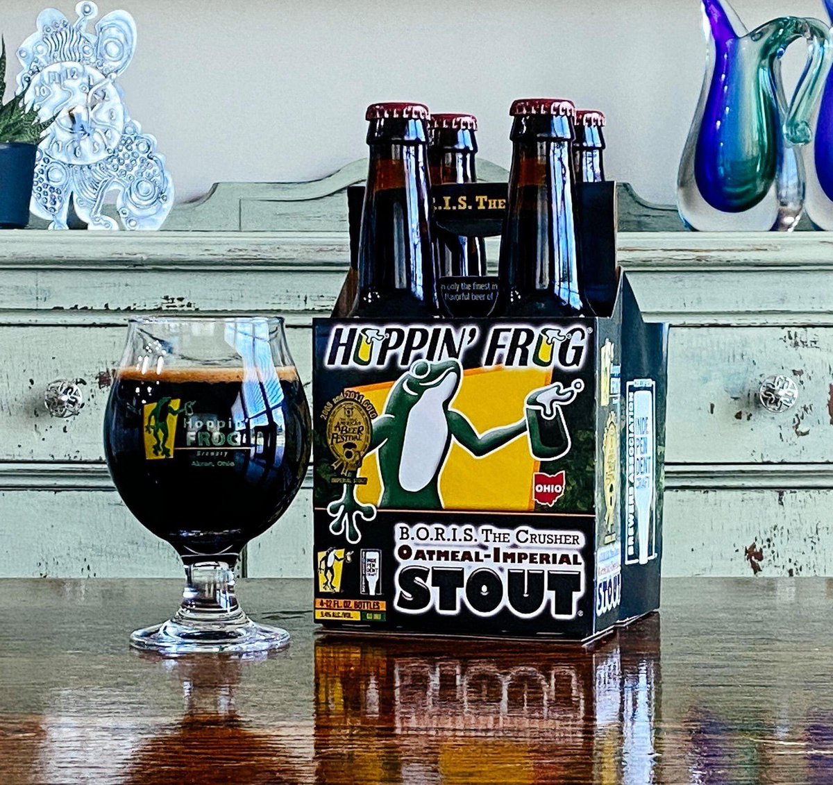 Smooth, complex, and utterly satisfying, B.O.R.I.S. The Crusher Oatmeal Imperial Stout will crush your taste buds like no other!  Earning two gold medals at the Great American Beer Festival this is truly an iconic beer with a story to tell
#akronbeer #stout #independentbeer