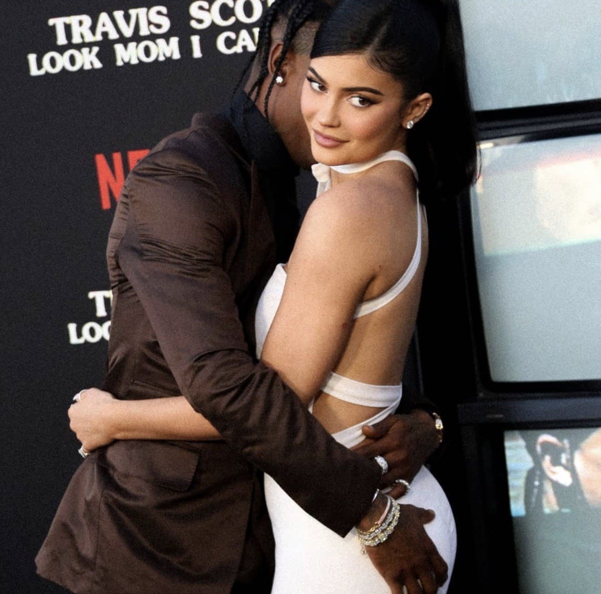 cltrxx's tweet photo. Travis Scott  x  Kylie Jenner https://t.co/gpvEkGr2hb
