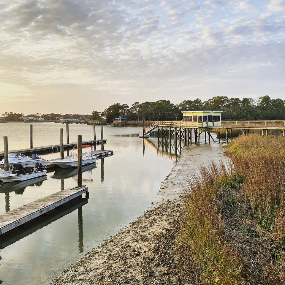 doncallahan1's tweet photo. Anyone else dreaming of Back River sunsets on Tybee? 🌾

https://t.co/n6IDKVrNhF
.
.
.
.
#tybee #backriver #sunset #belocal #tybeeisland #saltlife #thatview #boats #marsh #georgia #southernliving #savannah #savannahgeorgia #georgiacoast #summer https://t.co/hYlk0qEVvW
