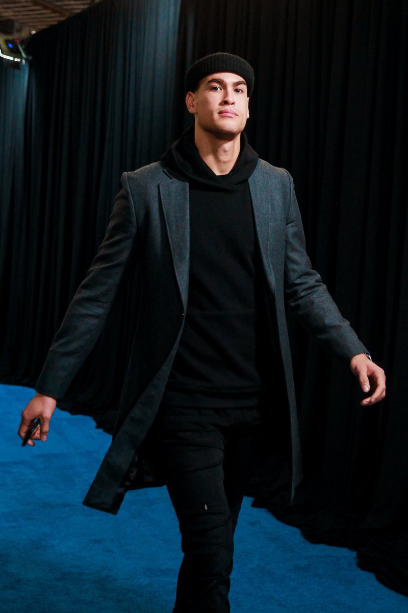 dallasmavs's tweet photo. Casual or Classy Dwight, the birthday boy always keeps it 💯 https://t.co/NNg7sk0mOL