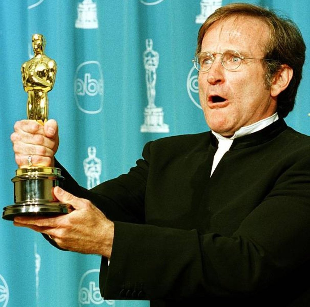 (interpretado por Matt Damon), en “Good Will Hunting” (1997), por cuya interpretación Robin recibió, por fin, su merecido Óscar al Mejor actor de reparto.También de 1997 es “Flubber” (de Les Mayfield).Otros trabajos superiores se pueden encontrar en: