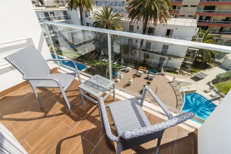 lastminute_com's tweet photo. Spain summer holiday 🇪🇸 💦 Eix Alcudia 4⭐🏨 5nts from just £452pp 👉https://t.co/e91pYXmziC // #holiday #deals #cheapdeal #trip #spain #lastminutedeals https://t.co/kbWhOTAX2Z
