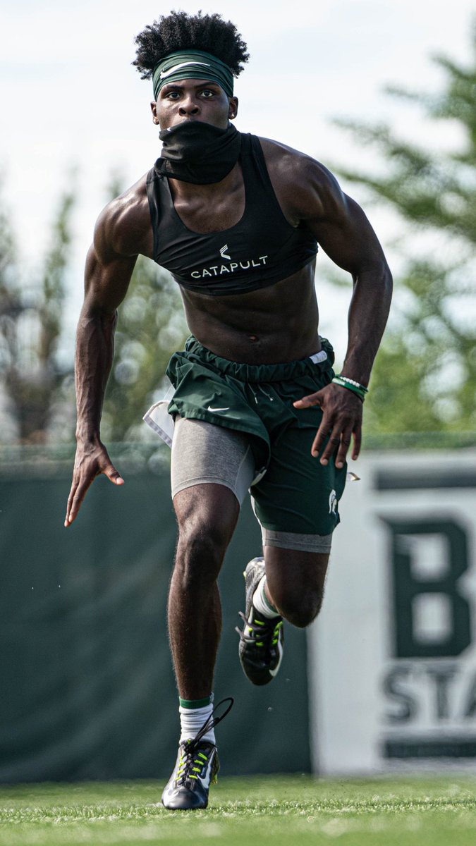MSU_Football's tweet photo. One day at a time. 💪 #GoGreen https://t.co/z5KS6M1x9L