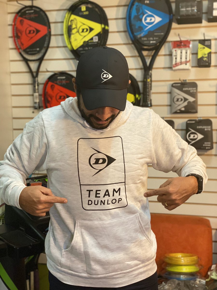 brucevalle's tweet photo. Gracias @dunlopecuador Si eres Entrenador y Resides en #Ecuador esta indumentaria #Dunlop puede ser tuya. Pregúntame cómo formar parte del Dunlop Ambassador Coach Team

#lovethegame #lamarcadetenisdemayorproyeccionenecuador #lapelotanumerounodeltour #tenisecuador https://t.co/EyNxXv7WJj