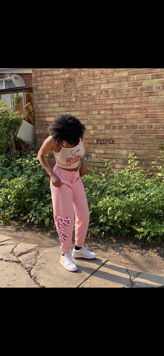 GoddessMK1's tweet photo. Just came to remind you that I’m a fucking Queen💅🏾 .... https://t.co/8AdzZWEDjK
#bratwitter �� #findomgodess • #bratty • #loser • #pig • $end https://t.co/insjMLXsuI