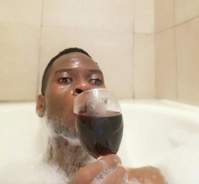 Went for a retest and it came out negetive. I promised to take good care of myself from now on and to stay at home... CORONA KE MASEPA BAFWETHU. STAY AT HOME WHEN YOU HAVE NOWWHERE IMPORTANT TO GO!!