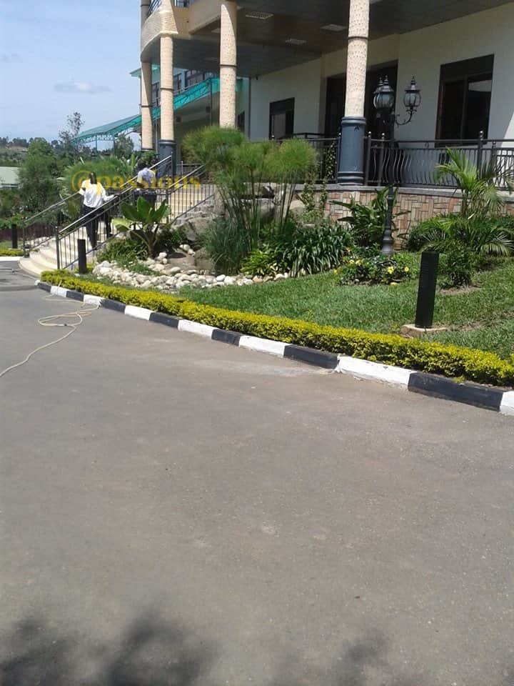 Passionsltd's tweet photo. Would you like to have a beautiful house, neat compound, beautiful flowers,  pavers or a beautiful finishing with stone cladding? We're here to serve you.  +256 782 451967 +256 754 451967
 https://t.co/uUjvu6C24F https://t.co/3moreZZM6t