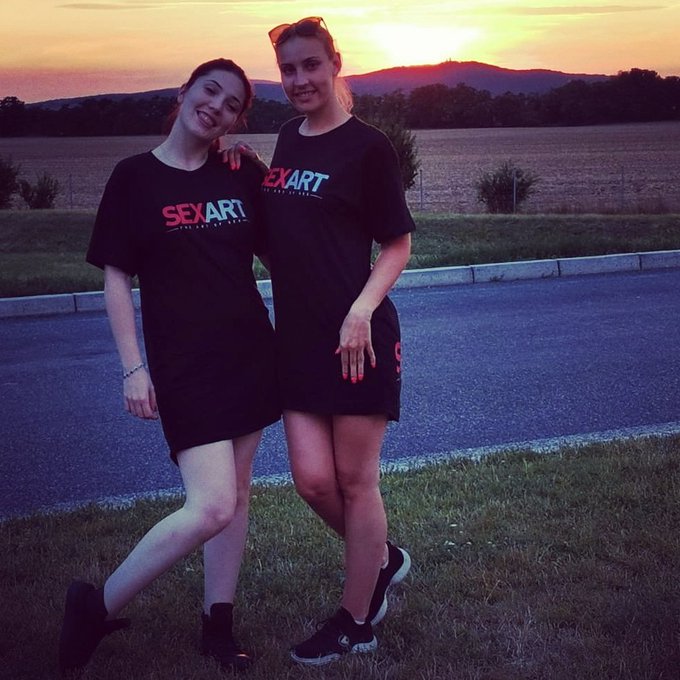 Csodalatos Naplemente👌❤🔞  @sexart @_Mia_Evans 😍 https://t.co/6nLrIRaz9P<a class="tags" href="/tag/sexart">@sexart</a><a class="tags" href="/tag/_mia_evans">@_mia_evans</a><a href="/tag/sweetdreams"class="tags"><span>#sweetdreams</span></a><a href="/tag/kissing"class="tags"><span>#kissing</span></a><a href="/tag/goodnighttwitterworld%20"class="tags"><span>#goodnighttwitterworld </span></a>