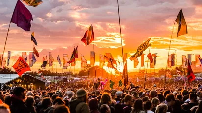 BBCFourXtra's tweet photo. #BBCFourXtra live coverage Glasto 2023: 

Pyramid Scheme Stage
8pm Covids - support Grant Shapps (performing 'Holidays in the Sun')
9pm Boris and the Spaffers (ft Jennifer's Pole)

10pm from the 19th Floor of the extended John Peel Stage the unmissable The Jenricks!
#glastonbury https://t.co/cTza4jM5Oz