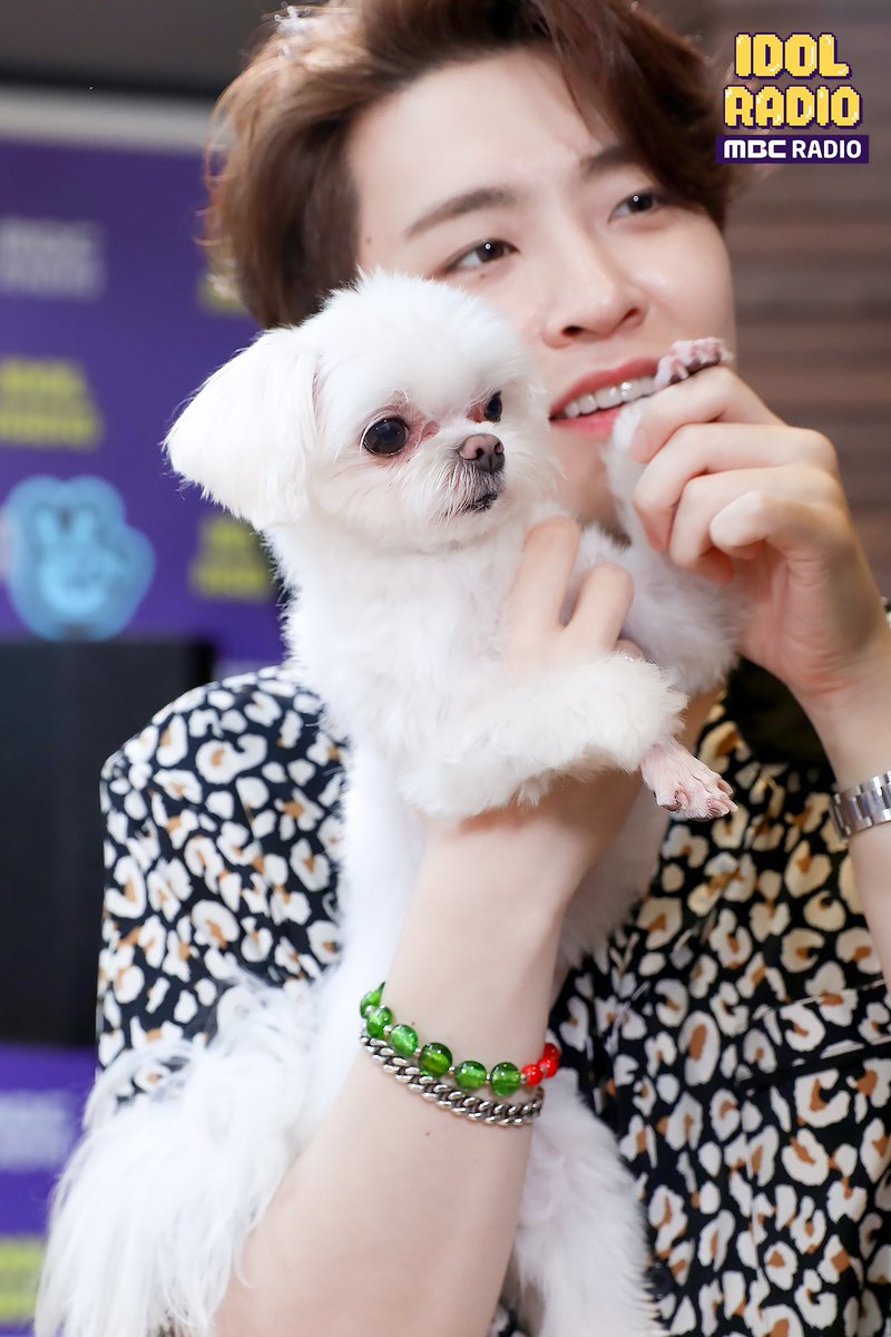 333___ars's tweet photo. @Ployly1105 🌙🐶 #ExaGOT7 #ExaBFF https://t.co/GEomxyD0zz