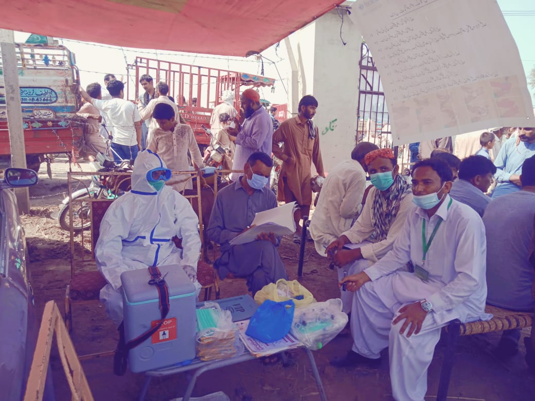 19Lodhran's tweet photo. Orders of Worthy #DCLodhran and CEO District #Health Authority #Lodhran COVID-19 sampling camps are established at various cattle markets in district 
@HealthPunjabGov 
@19Lodhran 
@PSHDept 
@GovtOfPunjab https://t.co/2h4Ru8bCma
