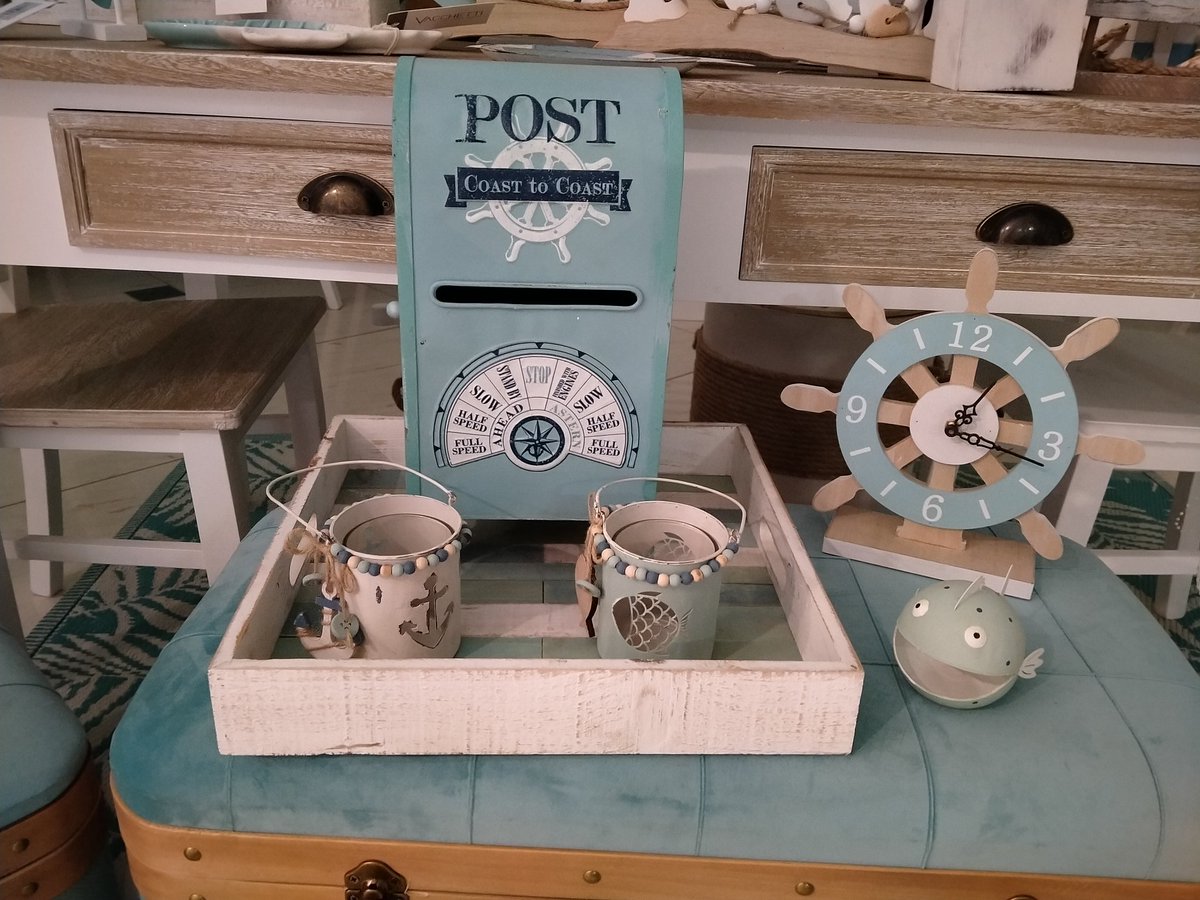 VGGroup's tweet photo. I simboli del mondo navale son il punto di forza dello stile coastal, divertitevi ad arredare i vostri angoli della casa!
.
.
#vacchetti #vacchettispa #collezione #collezionemare #seacollection #mare #sea #timone #coastal #orologio #portalettere #cassettedellaposta #Coastal https://t.co/wutgfP0prs