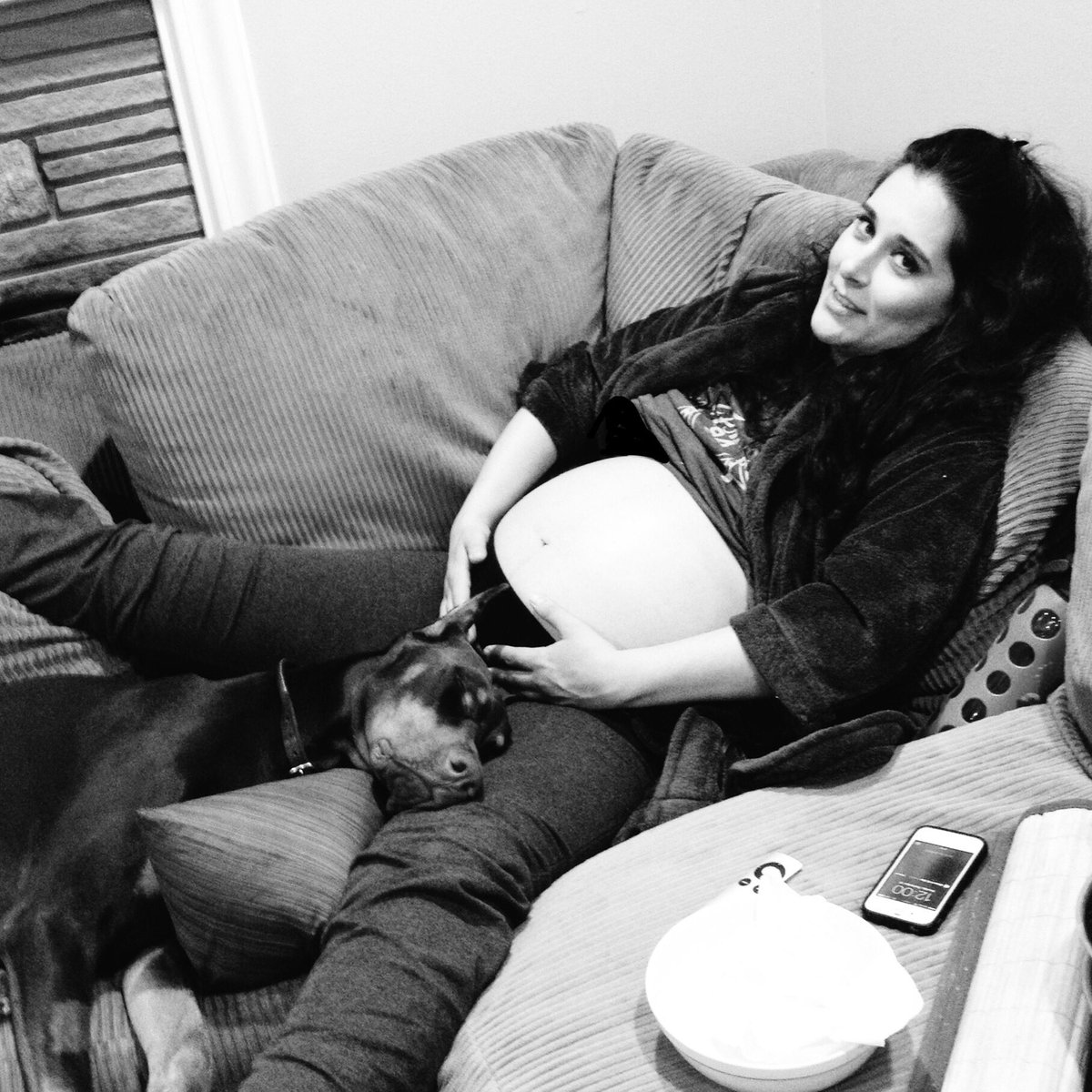 MomWifeLadyLife's tweet photo. Challenge Accepted! Thank you @mariagullo and all the lovely women who support me, make me laugh, and help guide me through this amazing journey. Even though I didn’t know where my ribs went and I felt like there was a watermelon pushing down on my...https://t.co/AU4Jjgk8Kz https://t.co/om3is5eF6z