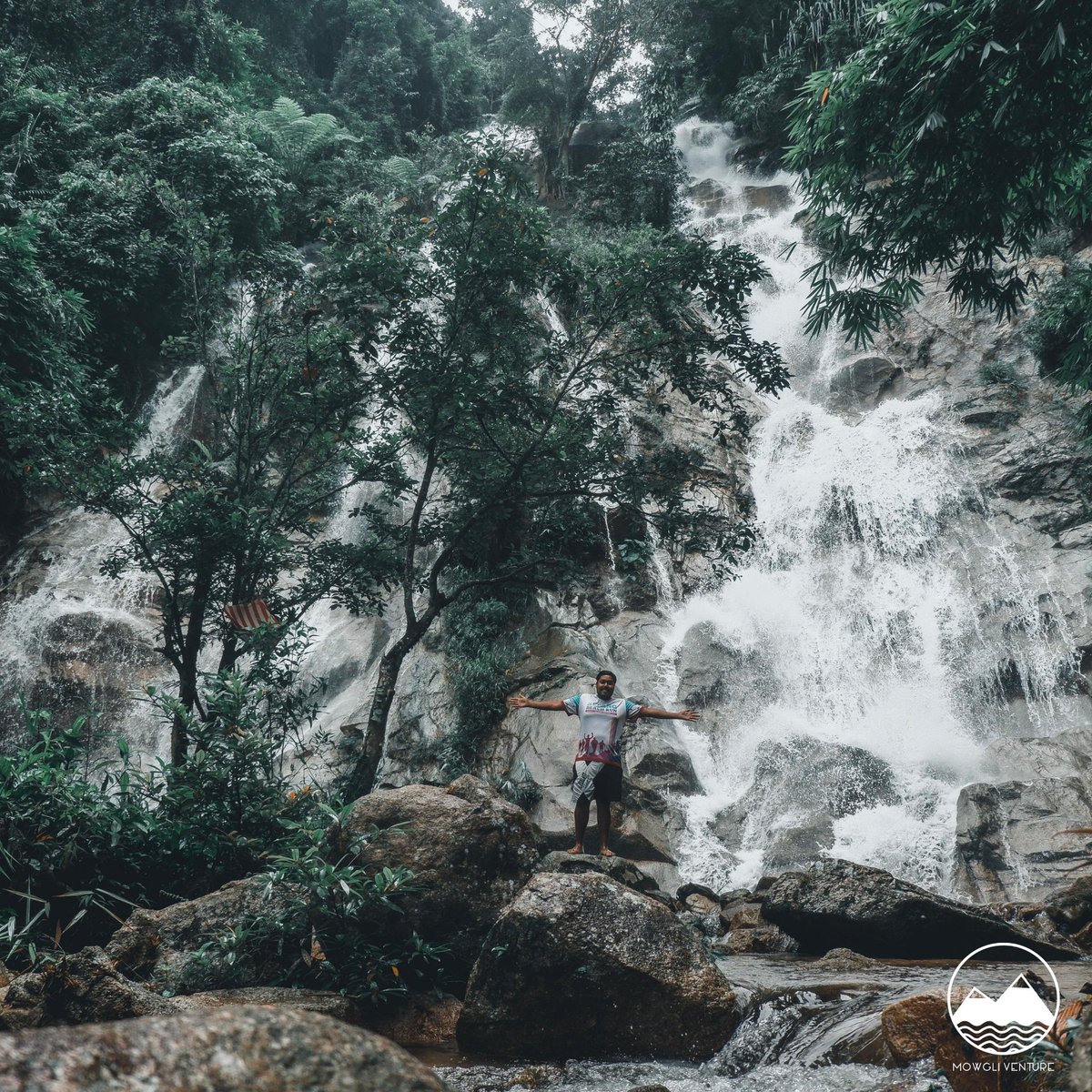 mowgliventure's tweet photo. Are you up for the adventure?
Here's a shot of our venturer experiencing the massive falls during our Dripping Perak trip. Yes to nature's shower?
Our next trip is up for grabs - give us a beep to sign up!
#mowgliventure #perak #malaysia #visitmalaysia #waterfallsofmalaysia https://t.co/T5UWhIlljl