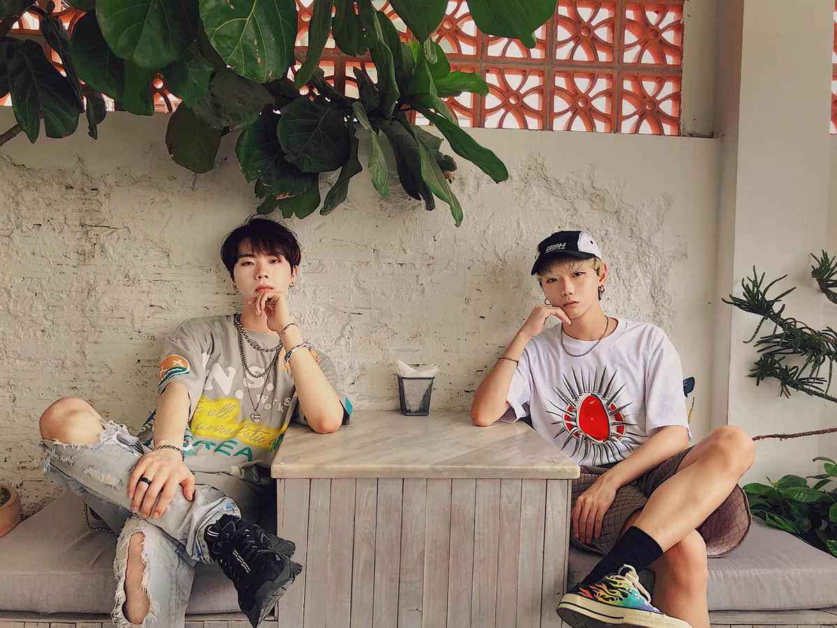 Flordelsol_2702's tweet photo. [04.07.2020] D1Verse update FB
[📸] #Thứ2_Của_D1Verse 
See full the eng. ver of D1Verse at https://t.co/MlhAbBtiIV
Retweet+hashtag
#D1Verse #Flordelsol https://t.co/BuMg93qPM4