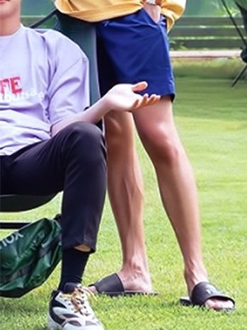 vantends's tweet photo. taehyung wearing shorts do y’all see his veins?! https://t.co/sfBVvb55J2