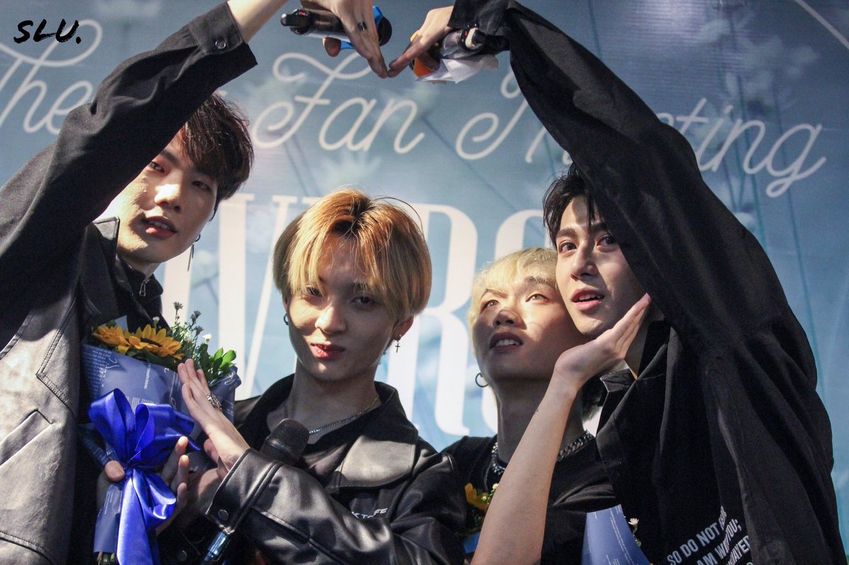 LittleStar_3008's tweet photo. [200712] D1VERSE in Hanoi https://t.co/MF34FlD1U6
