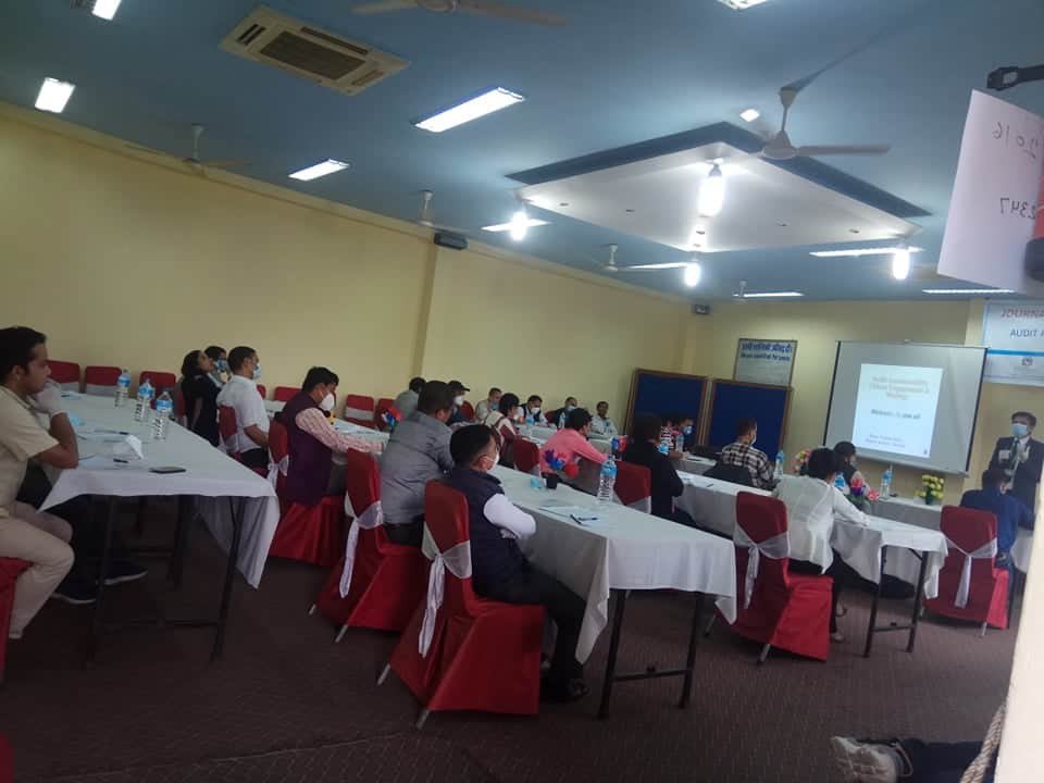 ForumFreedom's tweet photo. Happening Now: Training to #journalists on #auditaccountability @tndahal7 @itsubashdahal @KrishnaFreedom @OpenBudgets https://t.co/aWueLcKn00
